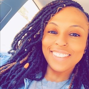 Meet your Posher, Ashley